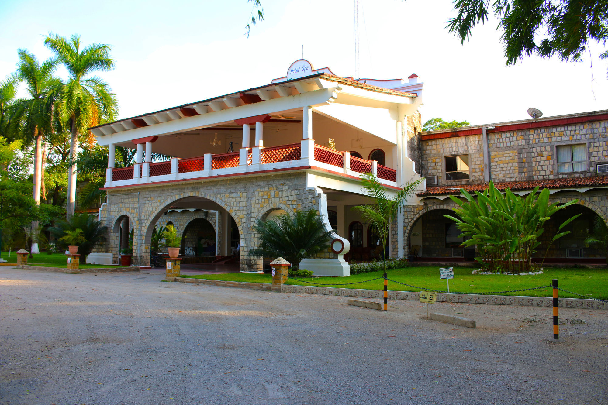 Hotel Spa Taninul Los Puentes Dış mekan fotoğraf